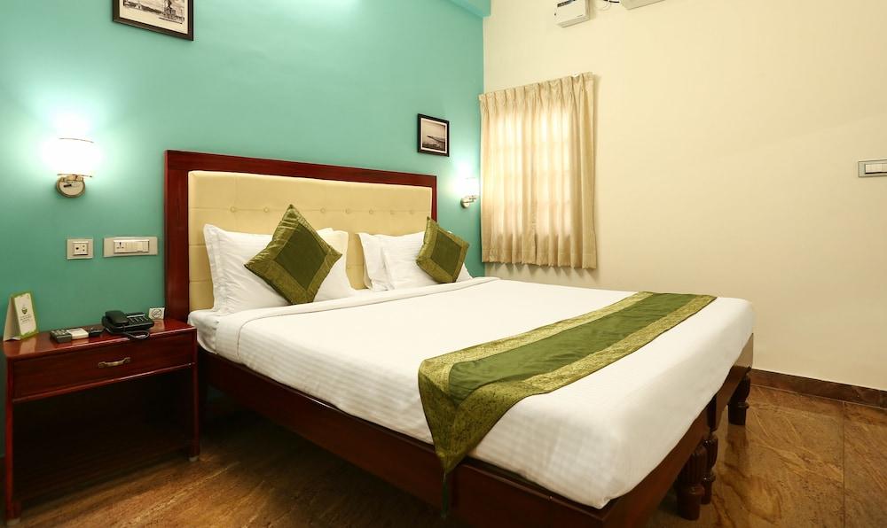 Treebo Grace Inn, 3 Min Walk From Promenade Beach Pondicherry Exterior foto