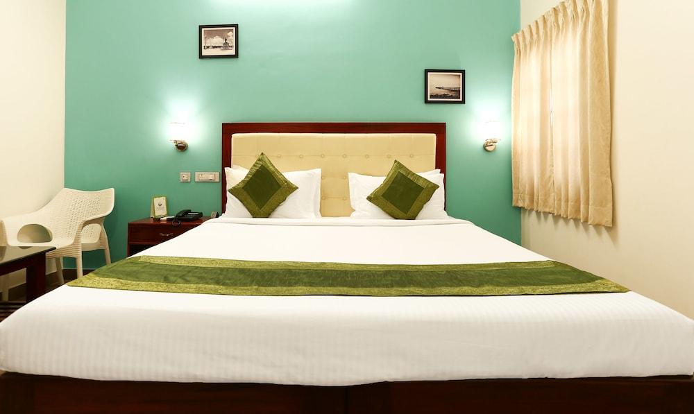 Treebo Grace Inn, 3 Min Walk From Promenade Beach Pondicherry Exterior foto